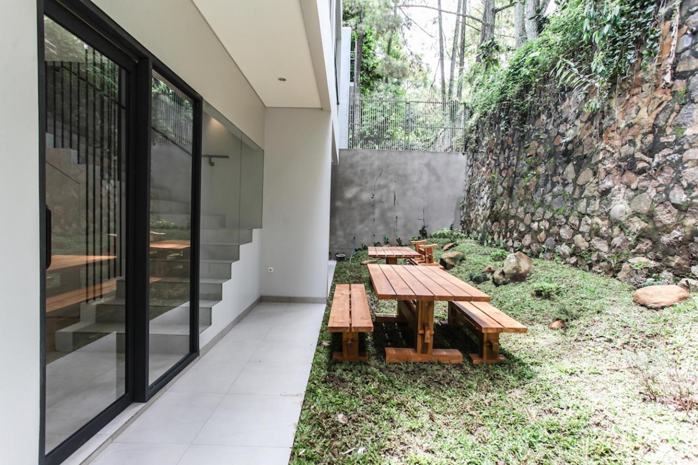 Villa The Banyu House 3 Bandung Exterior foto